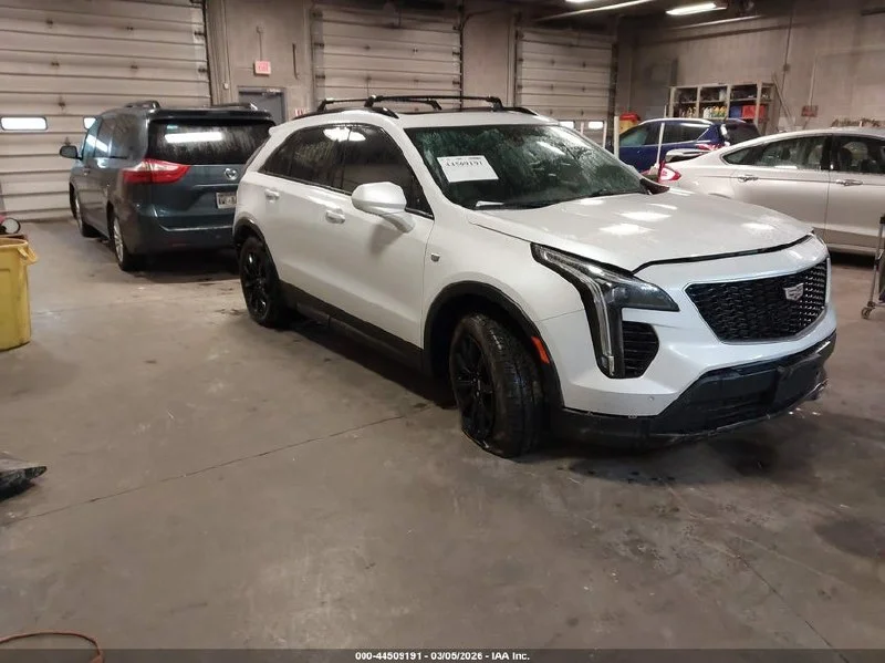 2019 CADILLAC XT4 SPORT