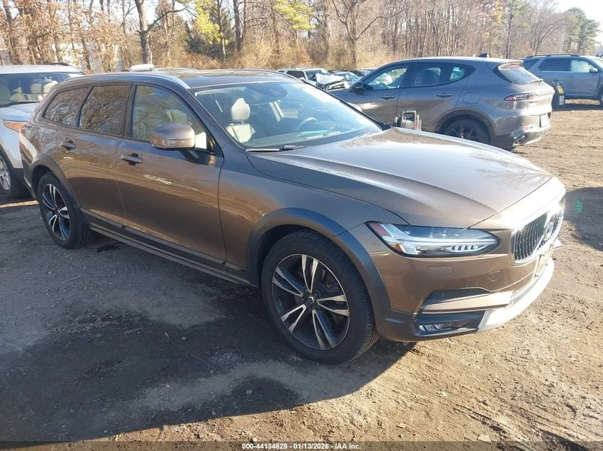2018 VOLVO V90 CROSS COUNTRY T5