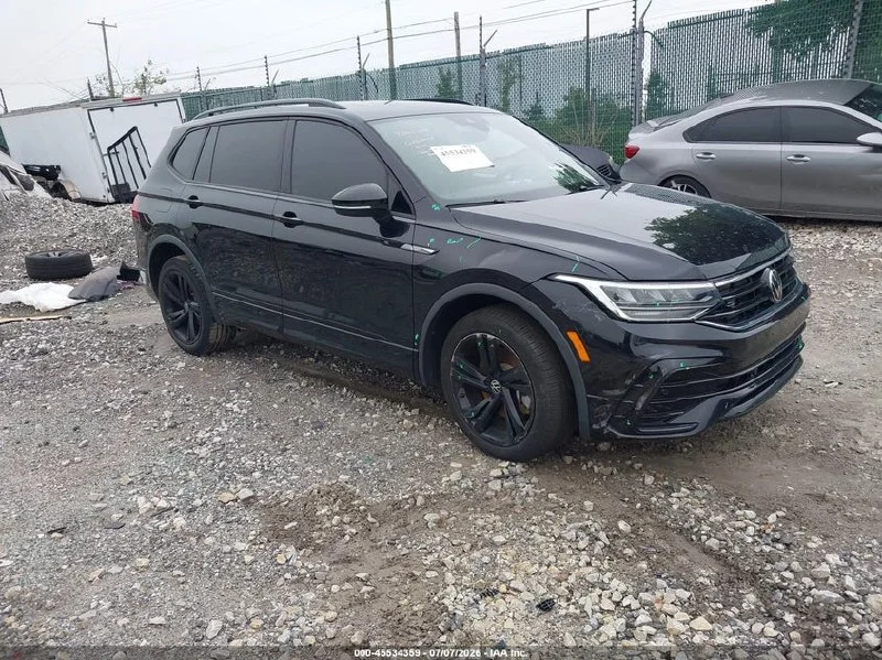 2023 VOLKSWAGEN TIGUAN 2.0T SE R-LINE BLACK
