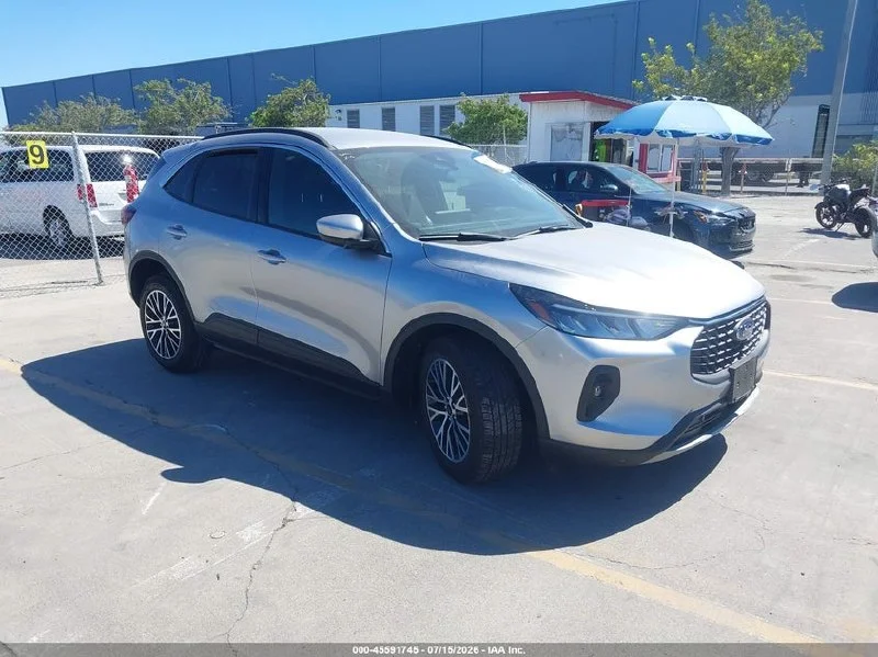 2023 FORD ESCAPE PHEV