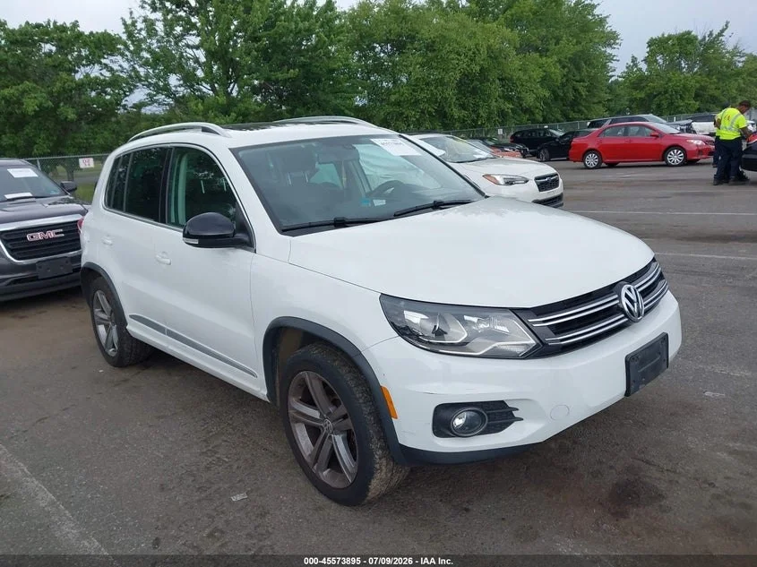 2017 VOLKSWAGEN TIGUAN 2.0T SPORT