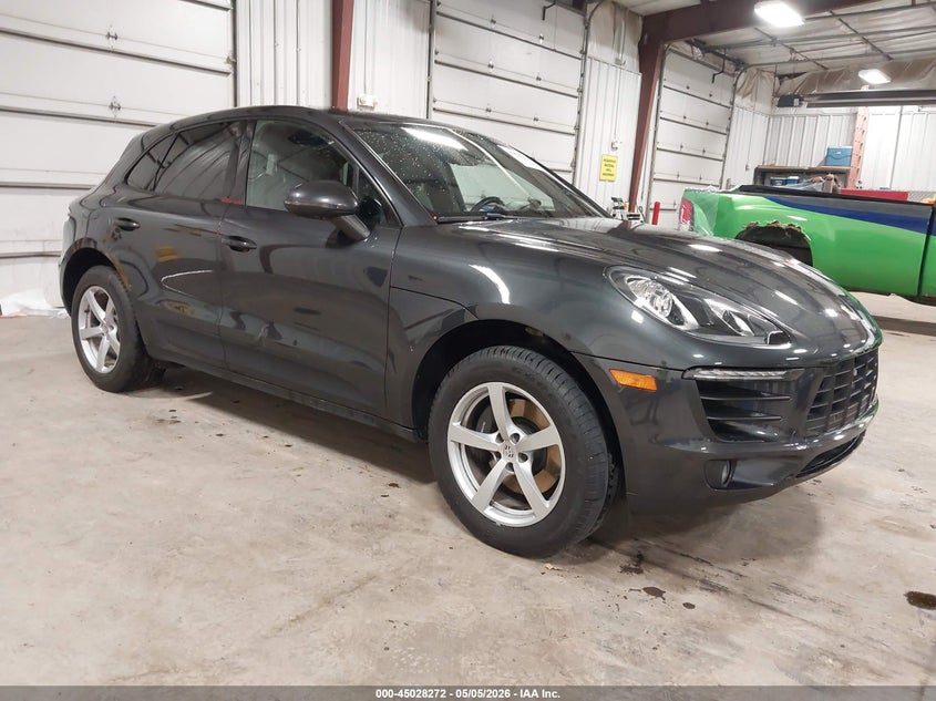 2018 PORSCHE MACAN