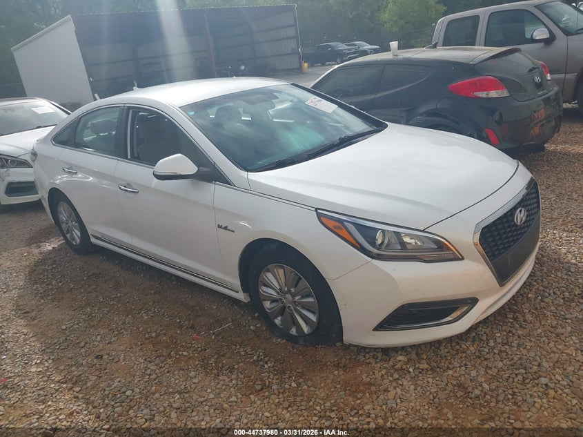 2016 HYUNDAI SONATA HYBRID SE