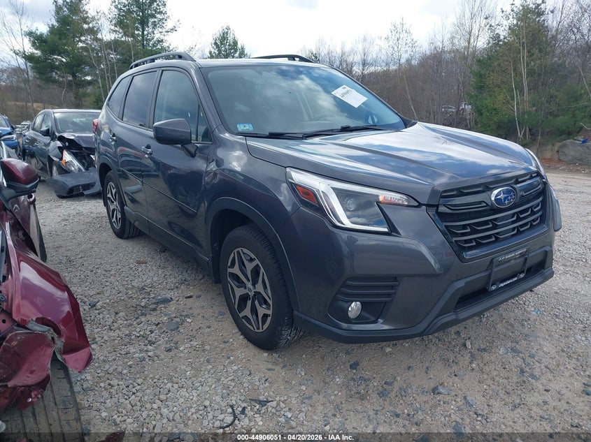 2022 SUBARU FORESTER PREMIUM