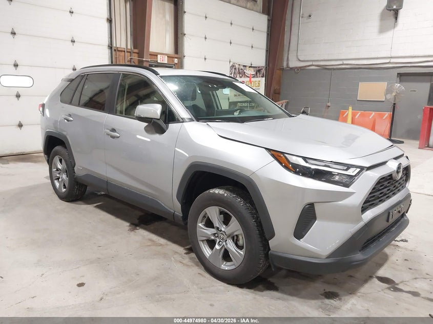2025 TOYOTA RAV4 HYBRID XLE