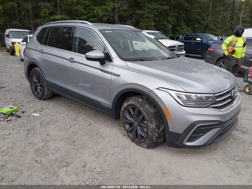 2022 VOLKSWAGEN TIGUAN 2.0T SE