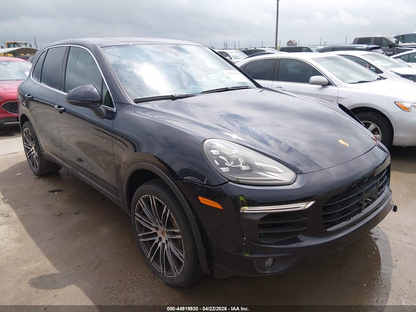 2017 PORSCHE CAYENNE S