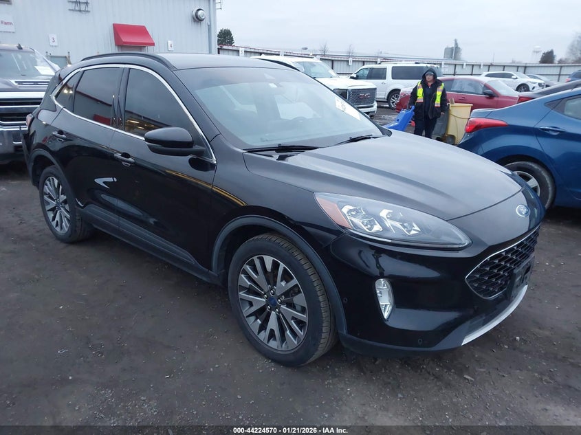 2020 FORD ESCAPE TITANIUM
