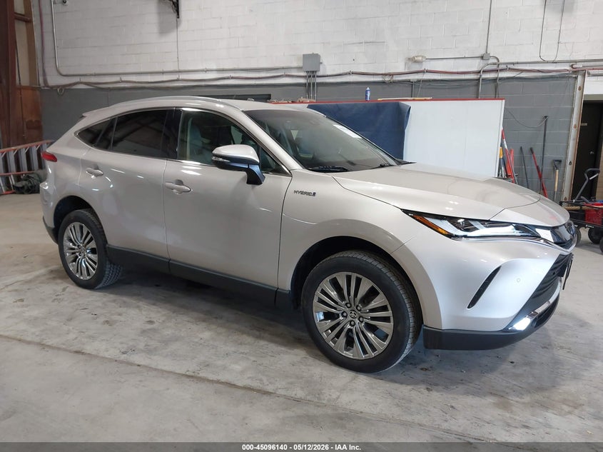 2021 TOYOTA VENZA XLE