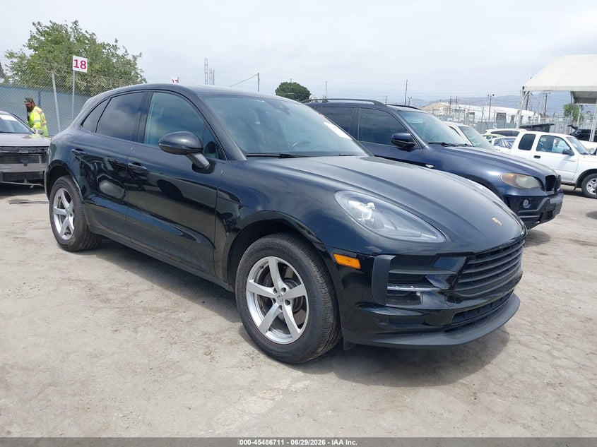 2019 PORSCHE MACAN