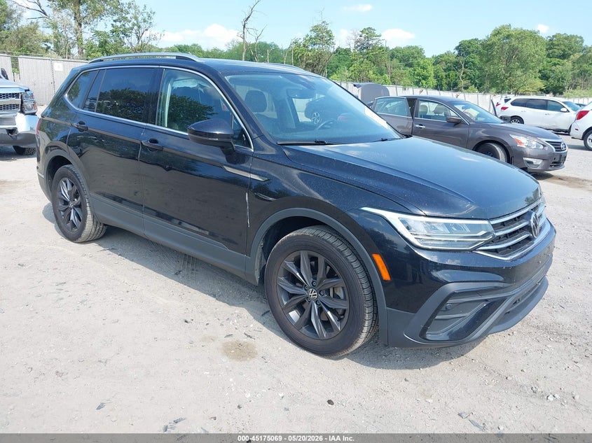 2022 VOLKSWAGEN TIGUAN 2.0T SE