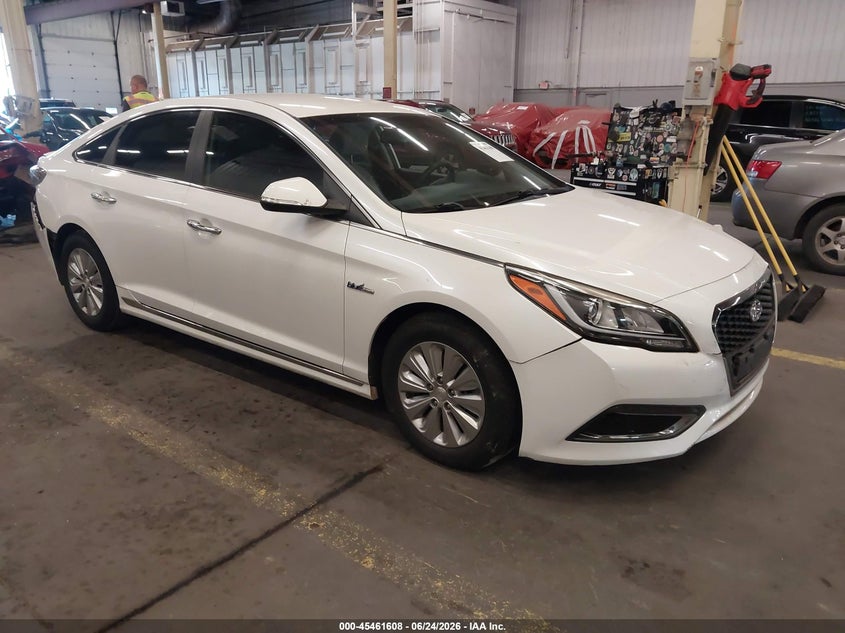 2016 HYUNDAI SONATA HYBRID SE