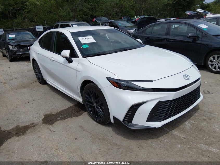 2026 TOYOTA CAMRY HYBRID SE