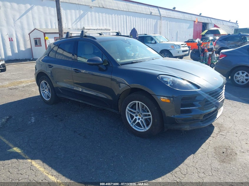2019 PORSCHE MACAN