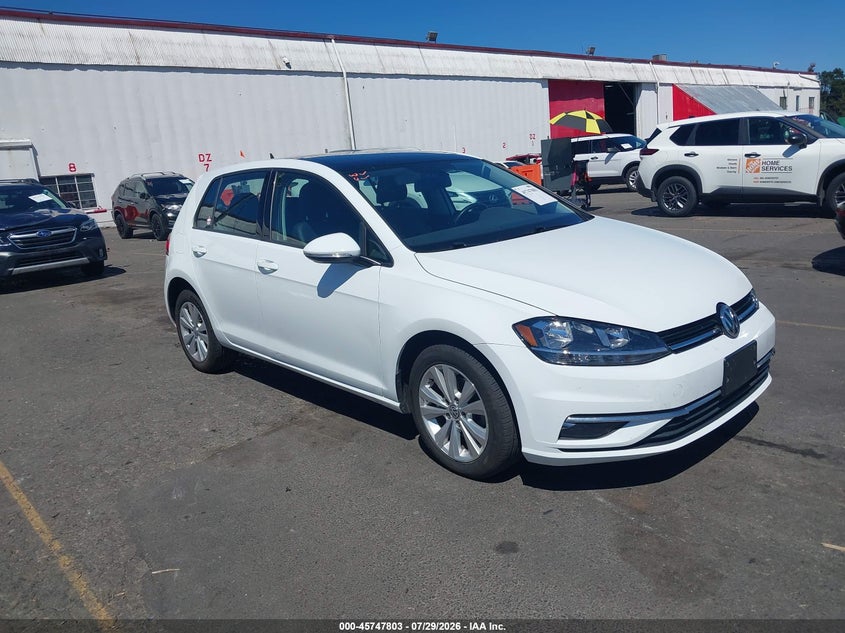 2018 VOLKSWAGEN GOLF TSI SE
