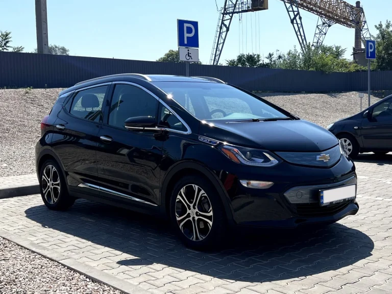 Chevrolet Bolt огляд
